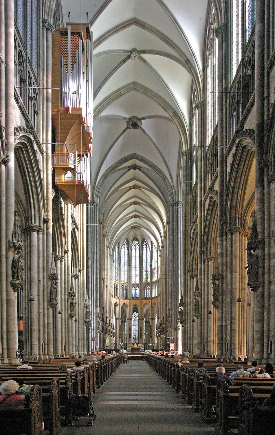 https://lakberendezde.blogcdn.p3k.hu/files/2015/02/Koelner_Dom_Innenraum.jpg